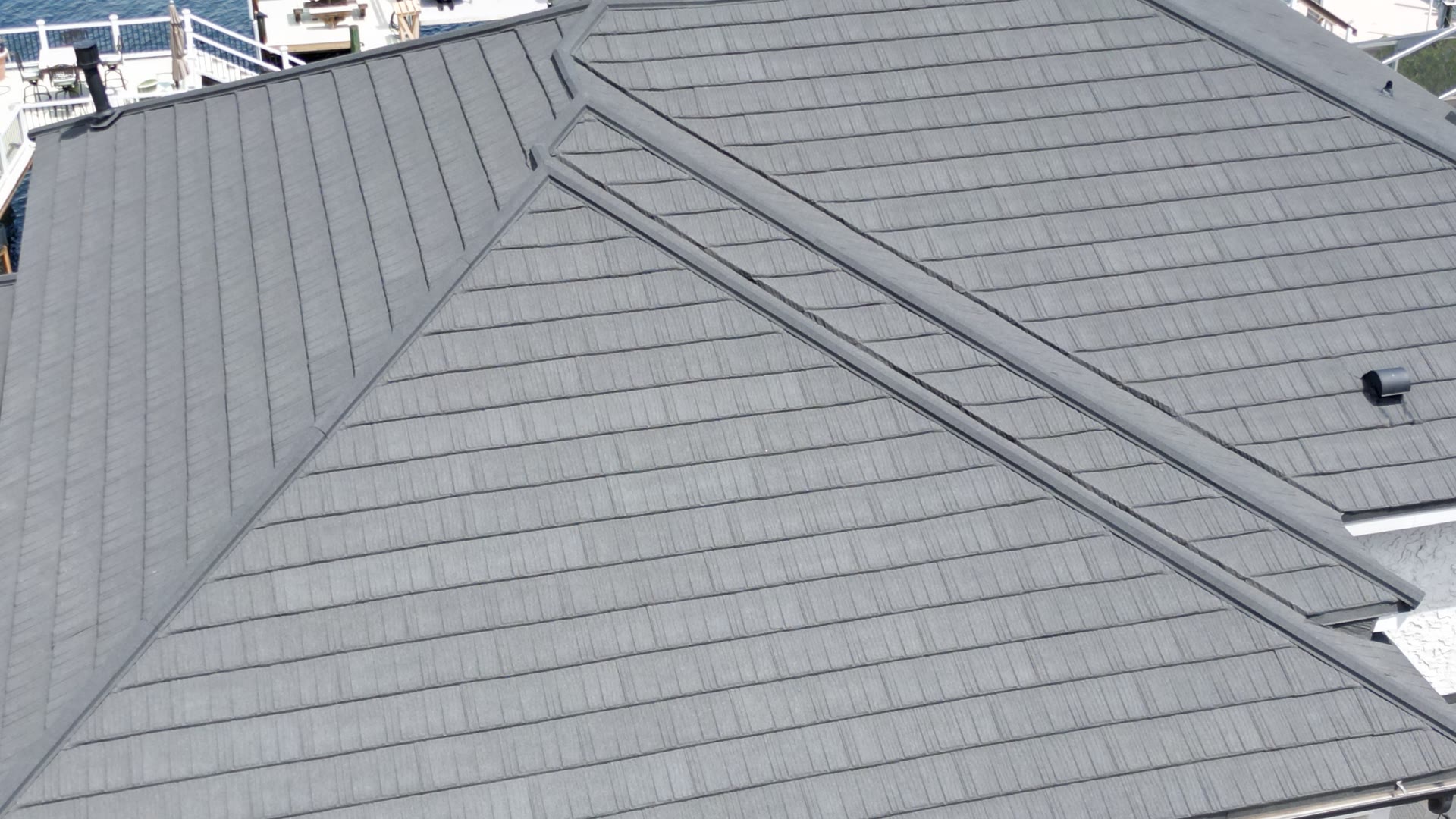 Shake Black in Florida — JEEHOO roof